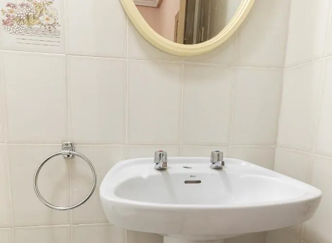 Virginia By Vivere 2* サラマンカ